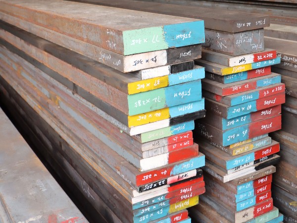 塑膠模具鋼材如何選擇？